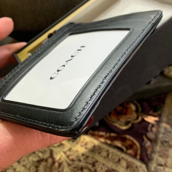 Authentic COACH 1941 leather/signature jacquard zip top card case/Keychain/ID - Picture 8 of 11